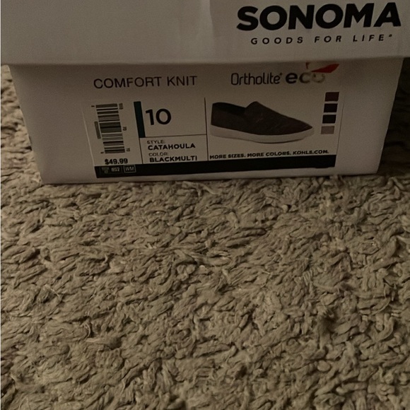 Shoes - Picture 4 of 4